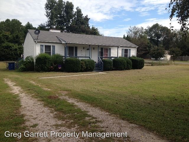 1st image of 6715 Magnolia Dr