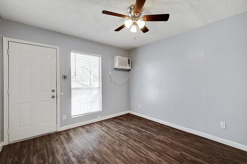 1st image of 111 W Rogers St #8