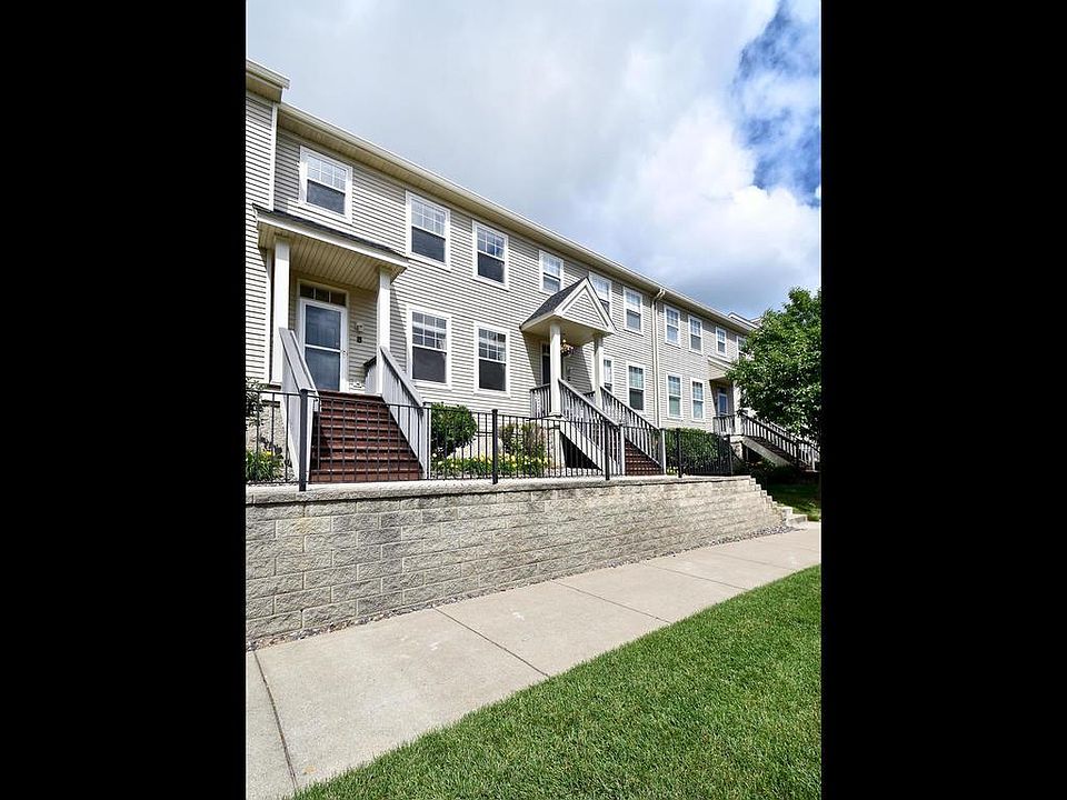 1st image of 11339 Davenport Cir NE Unit B