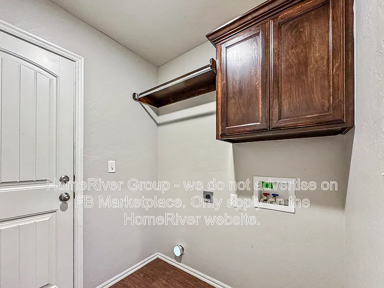1729 Everglade Ct — Photo 10