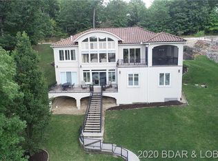 607 Regency Cove Dr, Four Seasons, MO 65049