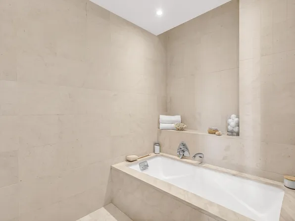 170 5th Avenue image 24 of 26