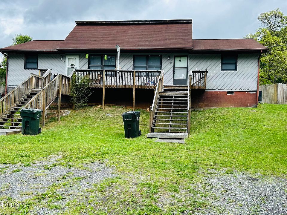 1st image of 107 N Creek Dr