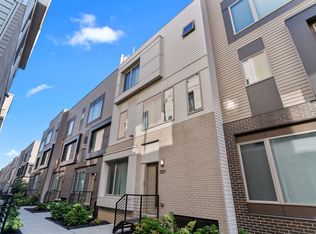 2137 Kensington Walk, Philadelphia, PA 19125