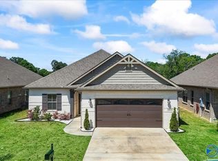 1811 SE Shadowbrook Ln, Cullman, AL 35055