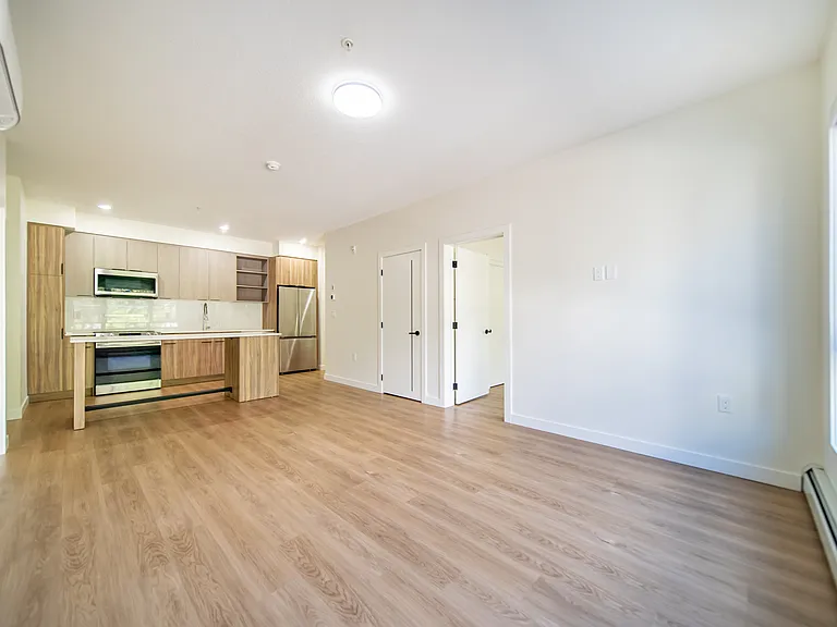 320 19th Ave SW — Photo 95