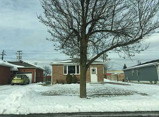 54 Mary Lou Ln, Depew, NY 14043