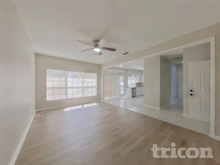 832 Garden Glen Loop — Photo 4
