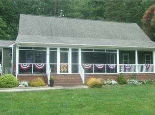 593 River Oaks Rd, Center Cross, VA 22437