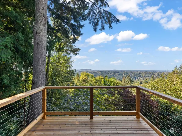 12021 206th Place SE, Issaquah, WA 98027