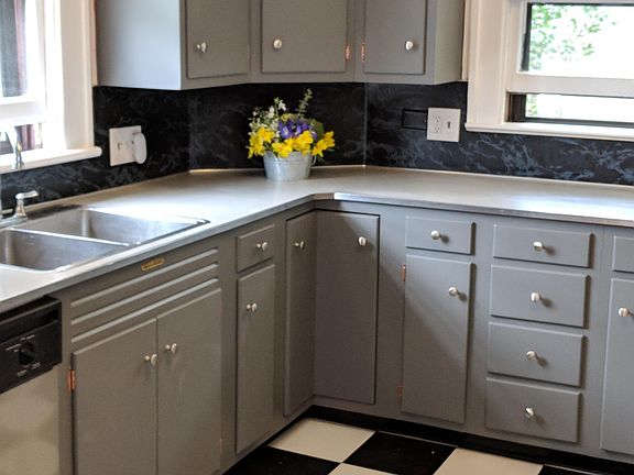 Custom cabinets by Coppes-Nappanee cabinetry in Indiana, lots of counter space and storage