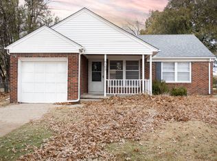 6102 E Rockwood Rd, Wichita, KS 67208