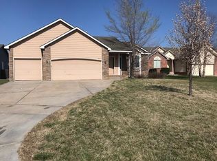 3452 N Lake Ridge Ct, Wichita, KS 67205