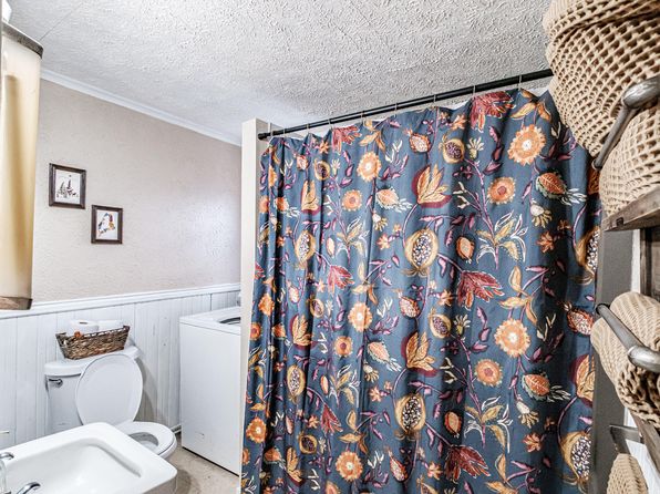 lewiston-maine-211038534 picture