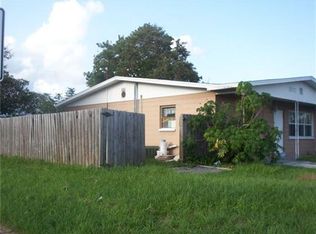 8573 74th Ave N, Seminole, FL 33777