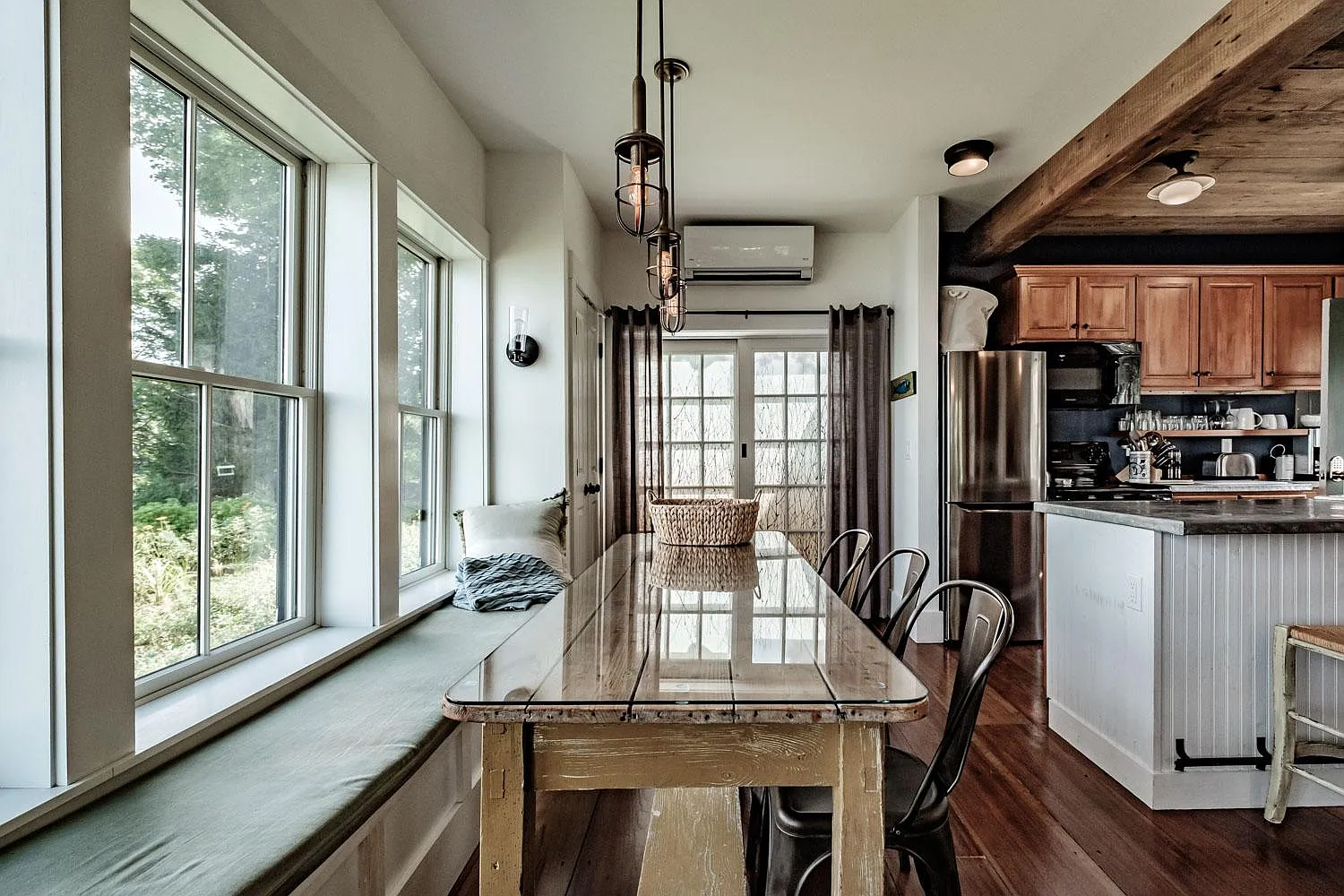1 bed, 1.5 bath, 1100 sqft, $3,000 — Photo 2