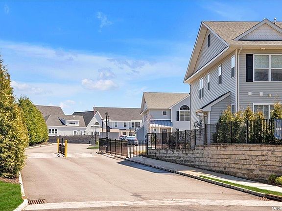2nd image of 207 Breton Way