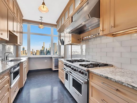 5th image of 15 Central Park W APT 24A