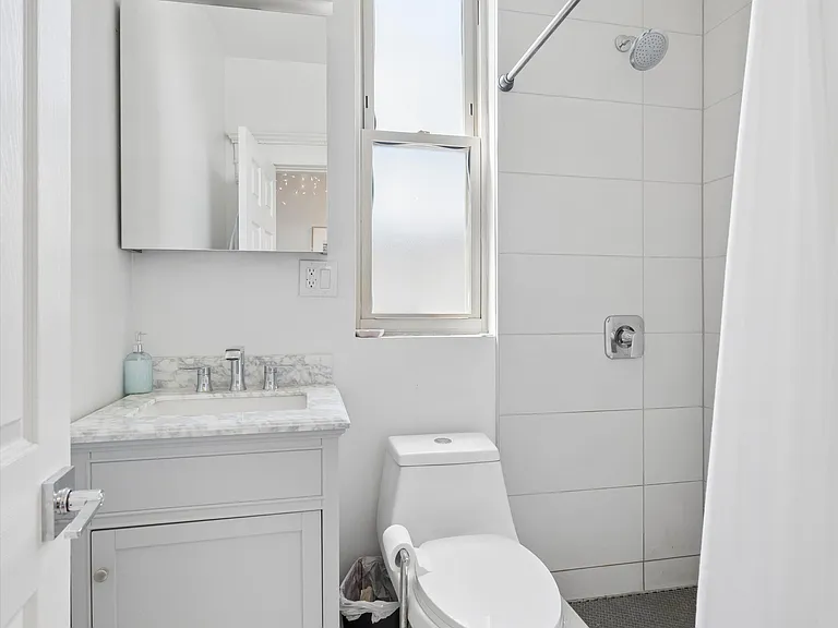 1809 N Francisco Ave #1 — Photo 8