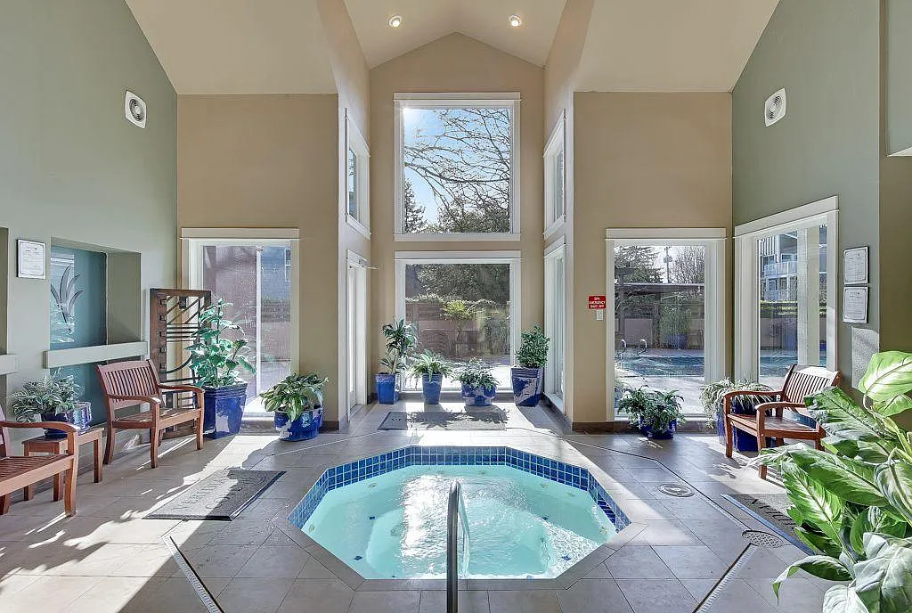 1 bed, 707 sqft, $1,840 — Photo 4