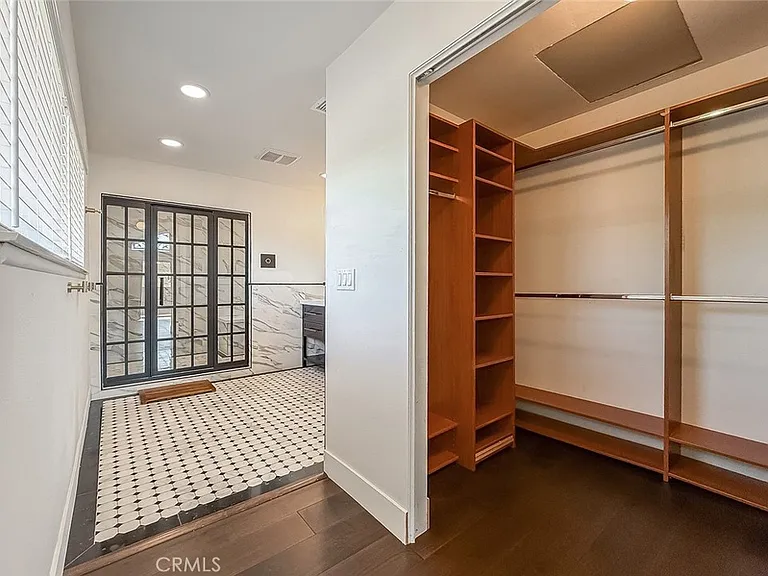 3301 Blue Ridge Ct — Photo 44