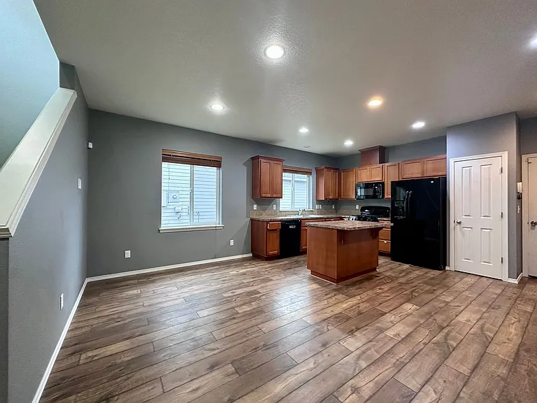 18885 Rose Rd — Photo 11