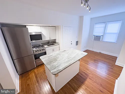 2807 4th St NE #1 Photo 1