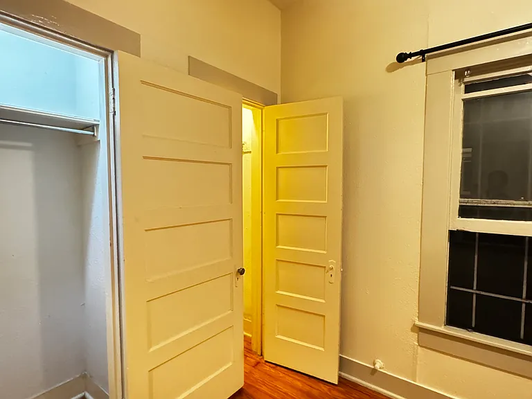 505 Wilmington Ave #B — Photo 6