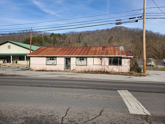4th image of 9775 Highway 122