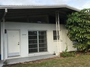 2857 Bay St, Sarasota, FL 34237
