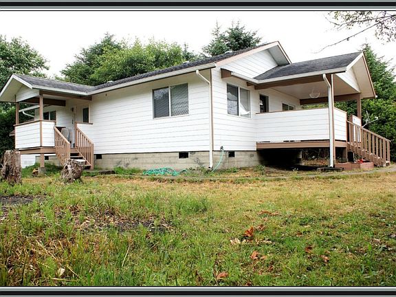 3rd image of 184 Pacific Blvd NW