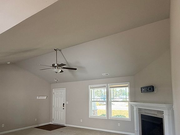 4th image of 227 Beaver Tavern Dr