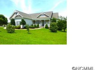 126 Beaver Dam Dr, Mills River, NC 28759
