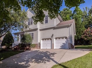 1809 Farmington Grove Dr, Raleigh, NC 27614