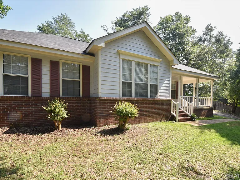 109 Mountain Laurel Rd — Photo 4