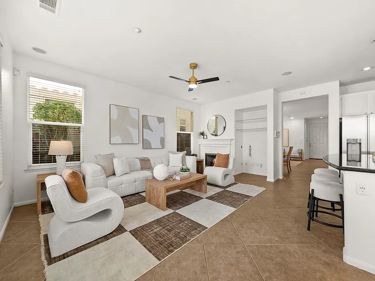 6340 Oleander Way — Photo 11