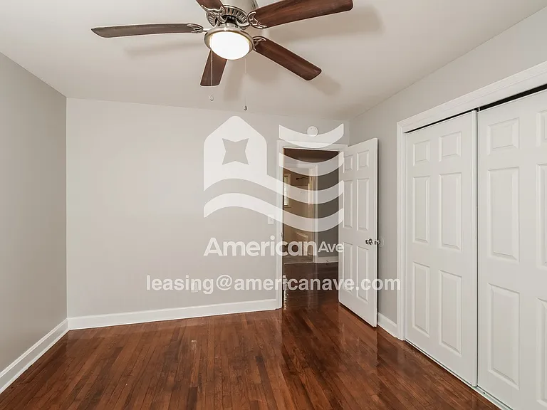 1574_012_wm_-_bedroom_12877015.jpg