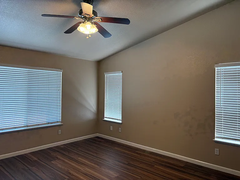 Primary suite