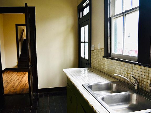 5th image of 1319 Kentucky St