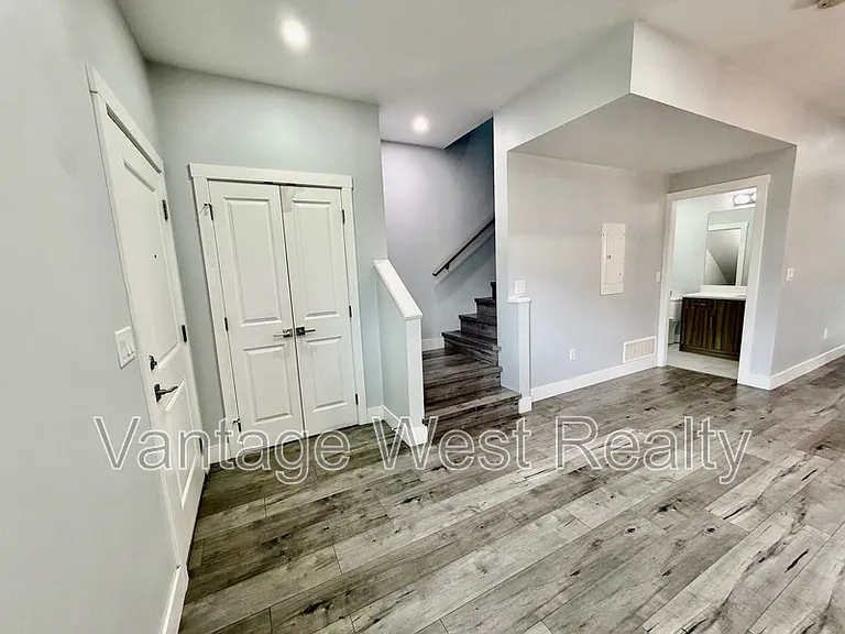 756 Glenwood Ave #2 — Photo 14