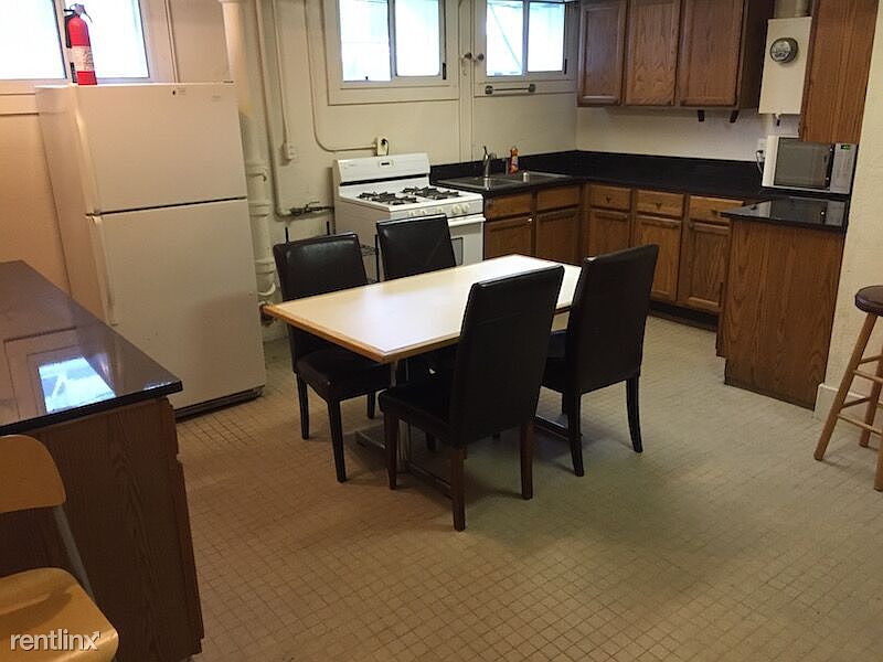 826 Tappan A Kitchen