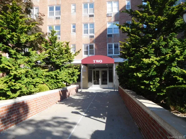 2 Sadore Lane #7-T, Yonkers, NY 10710