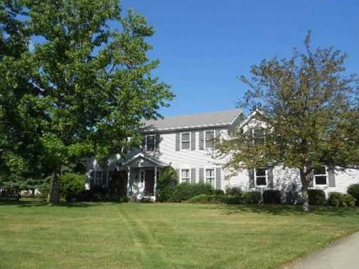 52035 Glen Arbor Ct photo 1