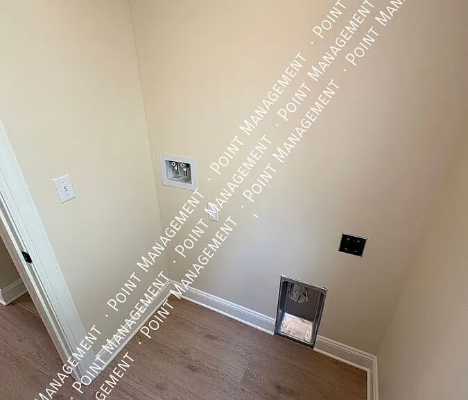 1215 Valley Ave SW — Photo 7