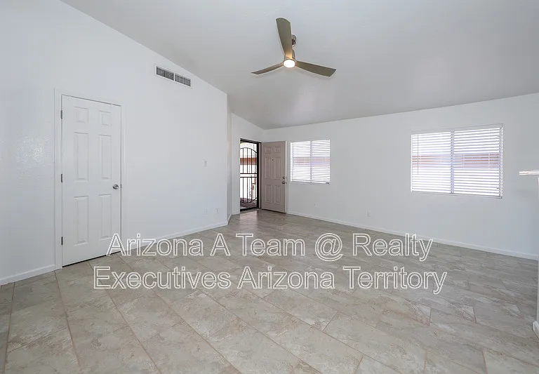 8873 E Rose Tree St — Photo 7