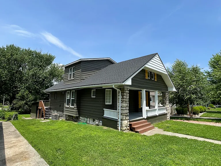 550 S Arlington Ave — Photo 3