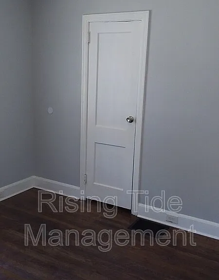 4404 Avenue M — Photo 14