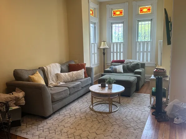 403 Seward Sq SE, Washington, DC