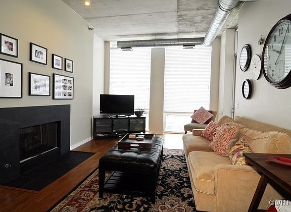 3rd image of 720 N Larrabee St APT 1412