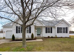 12 Derry Dr, Willingboro, NJ 08046